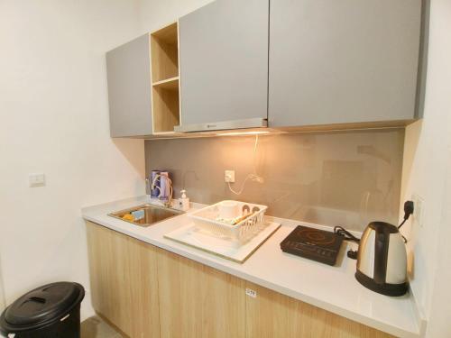 Dapur atau dapur kecil di Suite Enesta Kepong MRT Linked 3BR by Luvit Stay