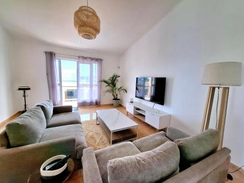 Photo de la galerie de l'établissement Bel appartement à 10mn à pied de la plage - Adelaar Penthouse, à Pereybere