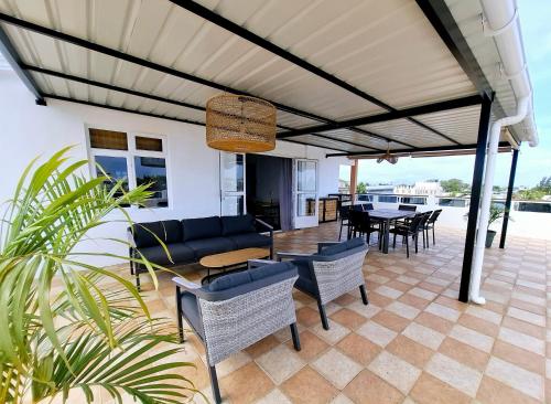 Bel appartement à 10mn à pied de la plage - Adelaar Penthouse