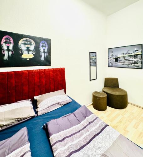 Ένα ή περισσότερα κρεβάτια σε δωμάτιο στο Amazing 4BR in a Shared Apt, 10 Min to FAC Platz