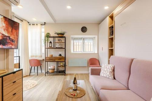 New! Cozy for couples with private patio
