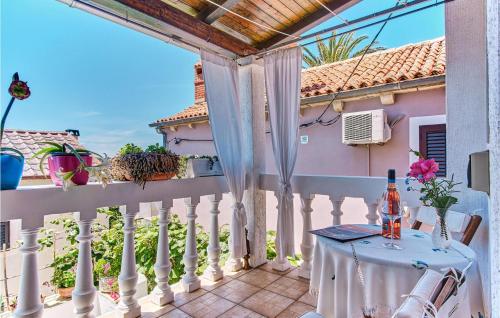 Beach Front Home In Mali Losinj With Wifi