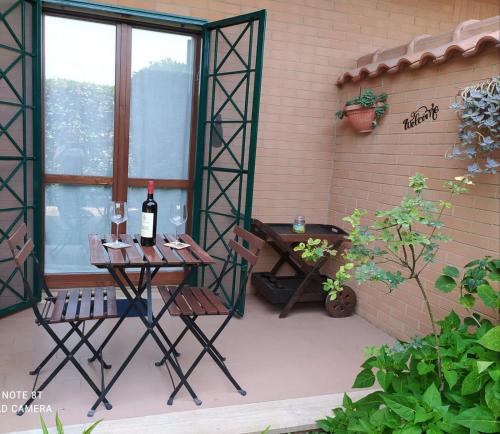 Κήπος έξω από το "da noi"