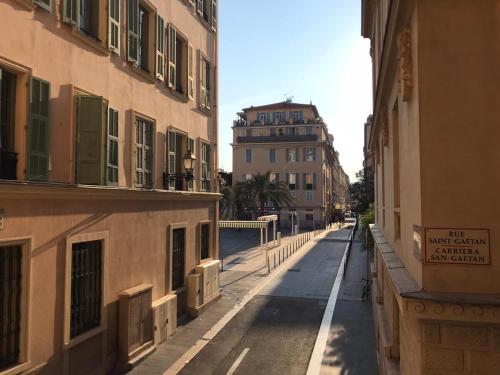 Rue St Gaetan location old town