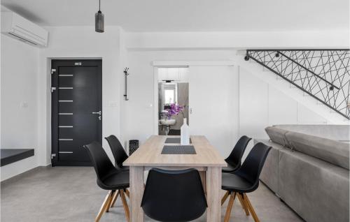 Lovely Home In Vodice