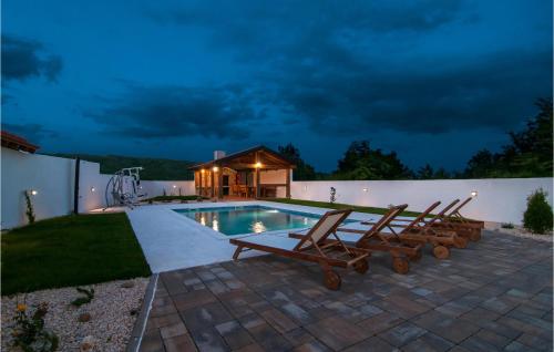 Gallery image of Amazing Home In Slivno in Grepe
