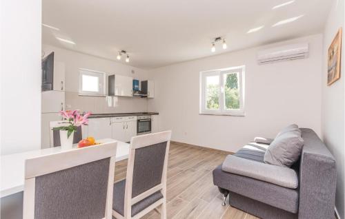 One-Bedroom Apartment In Biograd Na Moru
