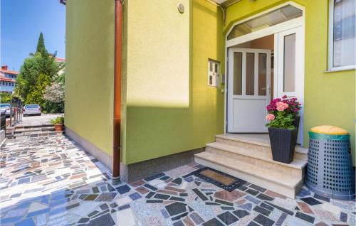 Gorgeous Apartment In Pula With Wifi