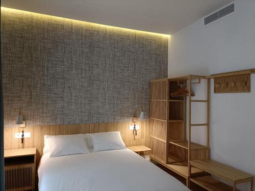White Suite Alameda