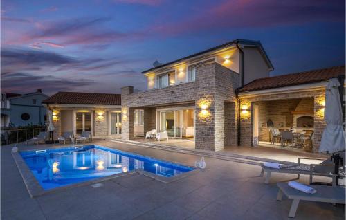 4 Bedroom Beautiful Home In Malinska