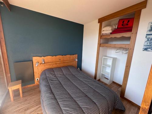 Posteľ alebo postele v izbe v ubytovaní Au Bachat-Bouloud, appartement 3 pièces 6 personnes avec balcon plein Sud