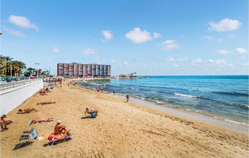 Awesome Apartment In Torrevieja With Wifi photo 7