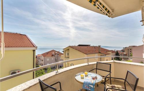 Apartment Makarska With Sea View 02