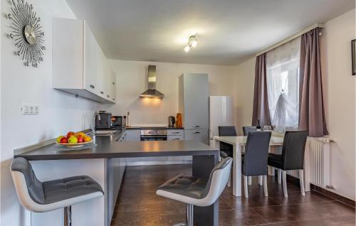 Pet Friendly Home In Pula
