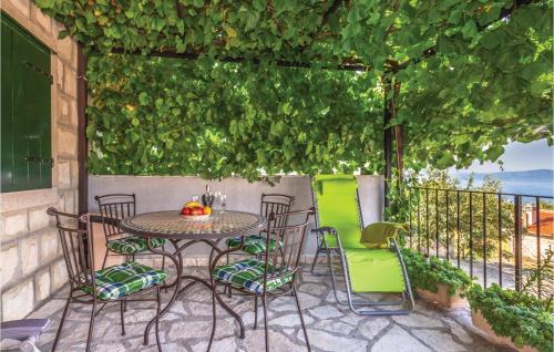 Balkón alebo terasa v ubytovaní Holiday Home Gornji Tucepi 35