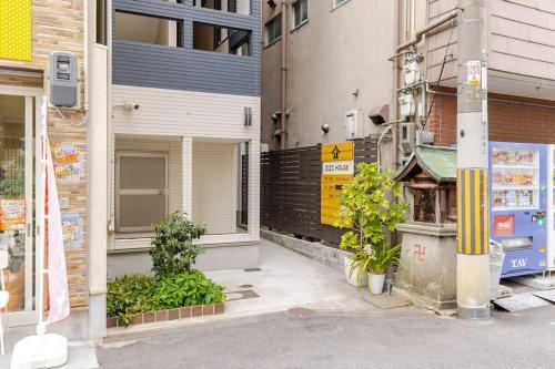駅徒歩3分 関西主要都市アクセス抜群 9人可 駅近3分 京セラUSJアクセス良好 Zizo House 101