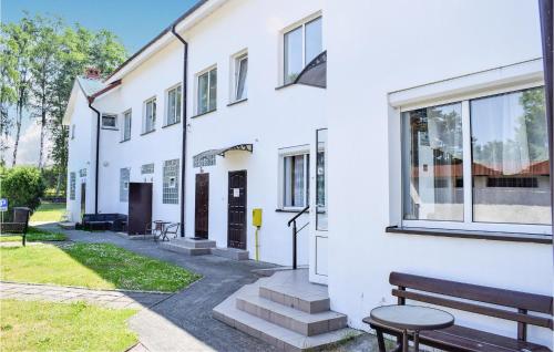 Cozy Apartment In Ustka With Wifi