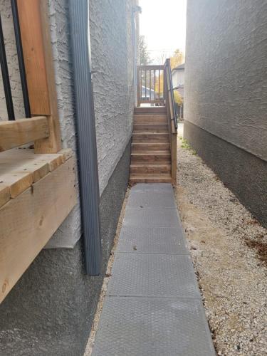 Φωτογραφία από το άλμπουμ του Winnipeg Radiant Home στο Γουίνιπεγκ