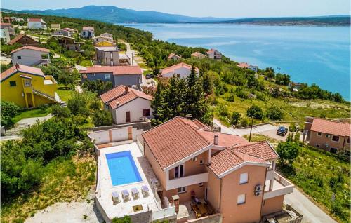Pet Friendly Home In Maslenica