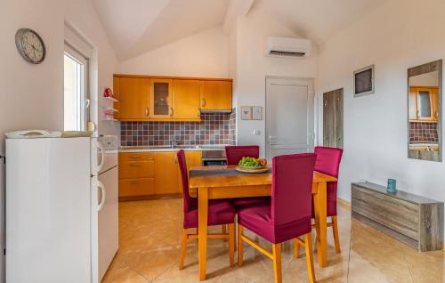Stunning Apartment In Medulin With Wifi
