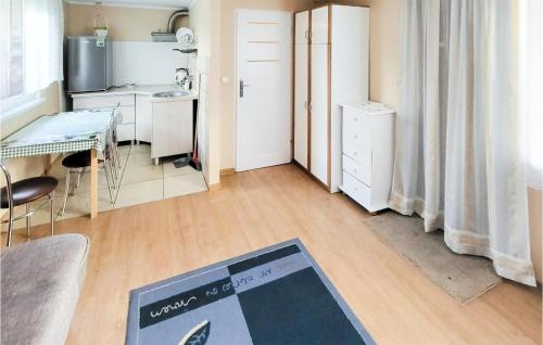 Gorgeous Home In Stezyca With Wifi