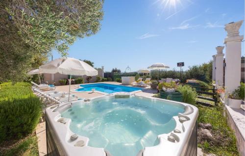 Amazing Home In Kastel Sucurac