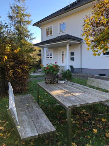 Κήπος έξω από το Stilvolle Wohnung für bis zu 5 Personen - mit riesiger Dachterrasse