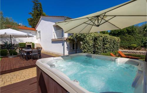 3 Bedroom Cozy Home In Krk