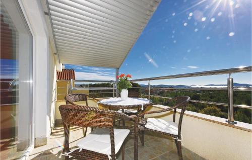 Apartment Zatonska V