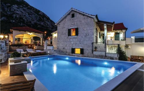 Three-Bedroom Holiday Home In Gata