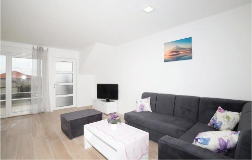 Two-Bedroom Apartment In Trogir
