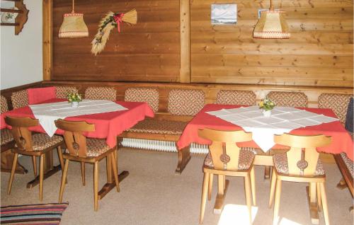 Restaurace v ubytování Ferienwohnung In Gschnitz