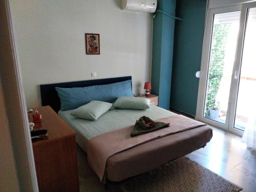Cozy & Bright Home - 50m from metro station Άg Antonios