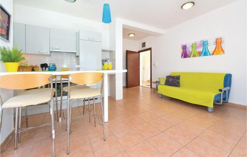 One-Bedroom Apartment In Vodice
