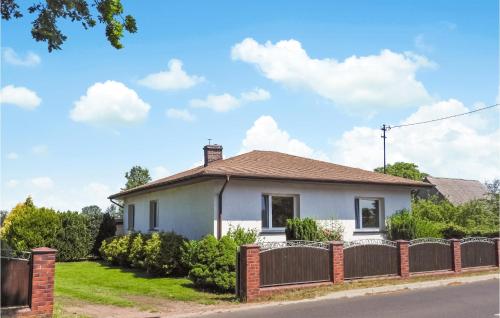 Pet Friendly Home In Warnoleka With Wifi