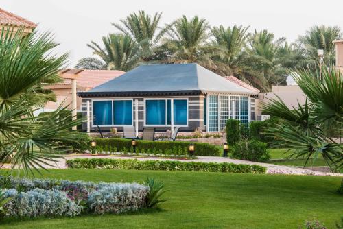 Κήπος έξω από το Boudl Al Nakheel