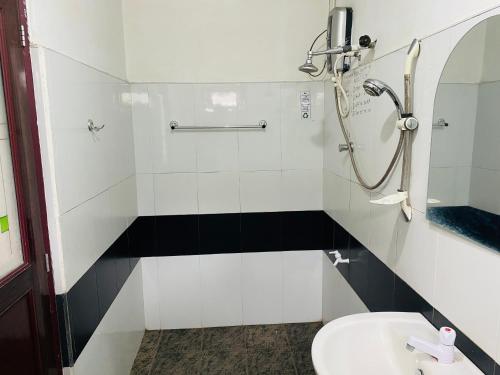 Un baño de Rosenka haputhale