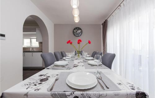 Beautiful Home In Zadar