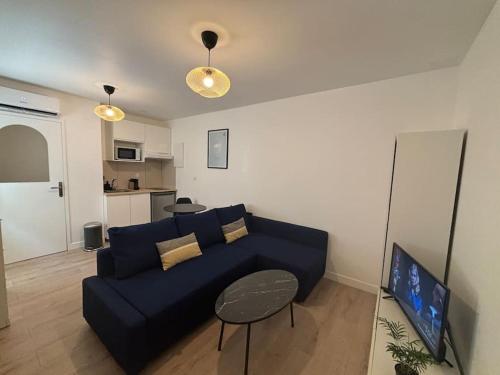 Le Nid Bleu, cœur des Minimes