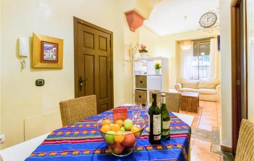 Lovely Apartment In Cordoba With Wifi
