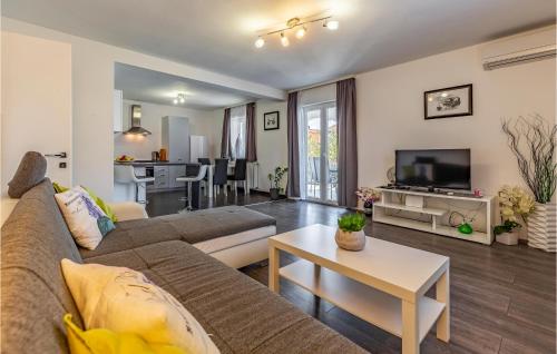 Pet Friendly Home In Pula