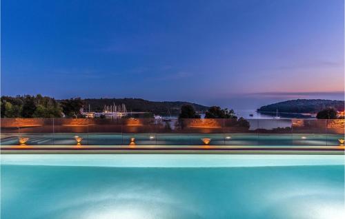 Beautiful Apartment In Banjole