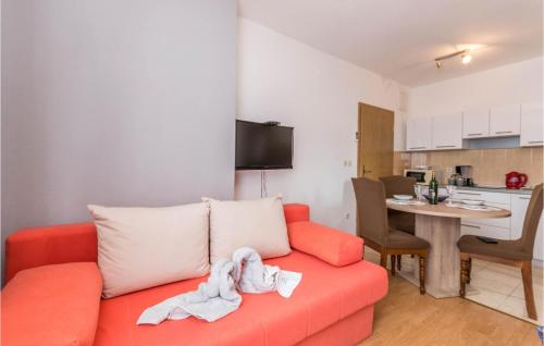 Beautiful Apartment In Biograd Na Moru With Wifi