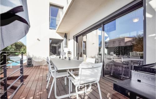 Photo de la galerie de l'établissement Lovely Home In Villelongue-De-La-Sal, à Villelongue-de-la-Salanque