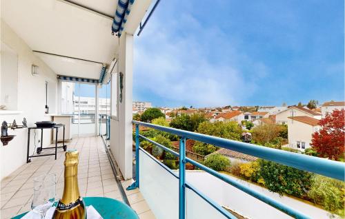 Lovely Apartment In Royan With Wifi