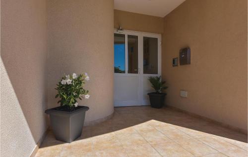 Two-Bedroom Apartment In Vodice