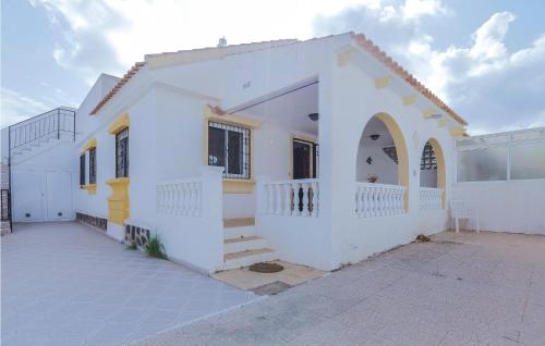Amazing Home In Los Alcázares With Wifi