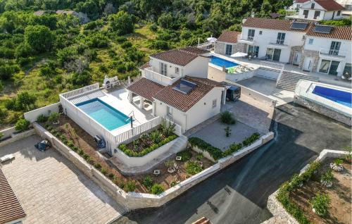 3 Bedroom Amazing Home In Orebic