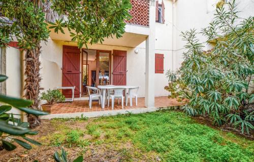 1 Bedroom Stunning Apartment In Cargèse