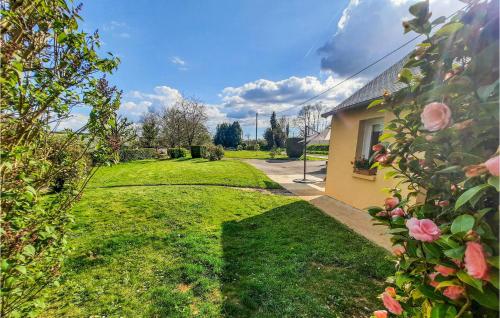 Κήπος έξω από το 2 Bedroom Gorgeous Home In Bréhan